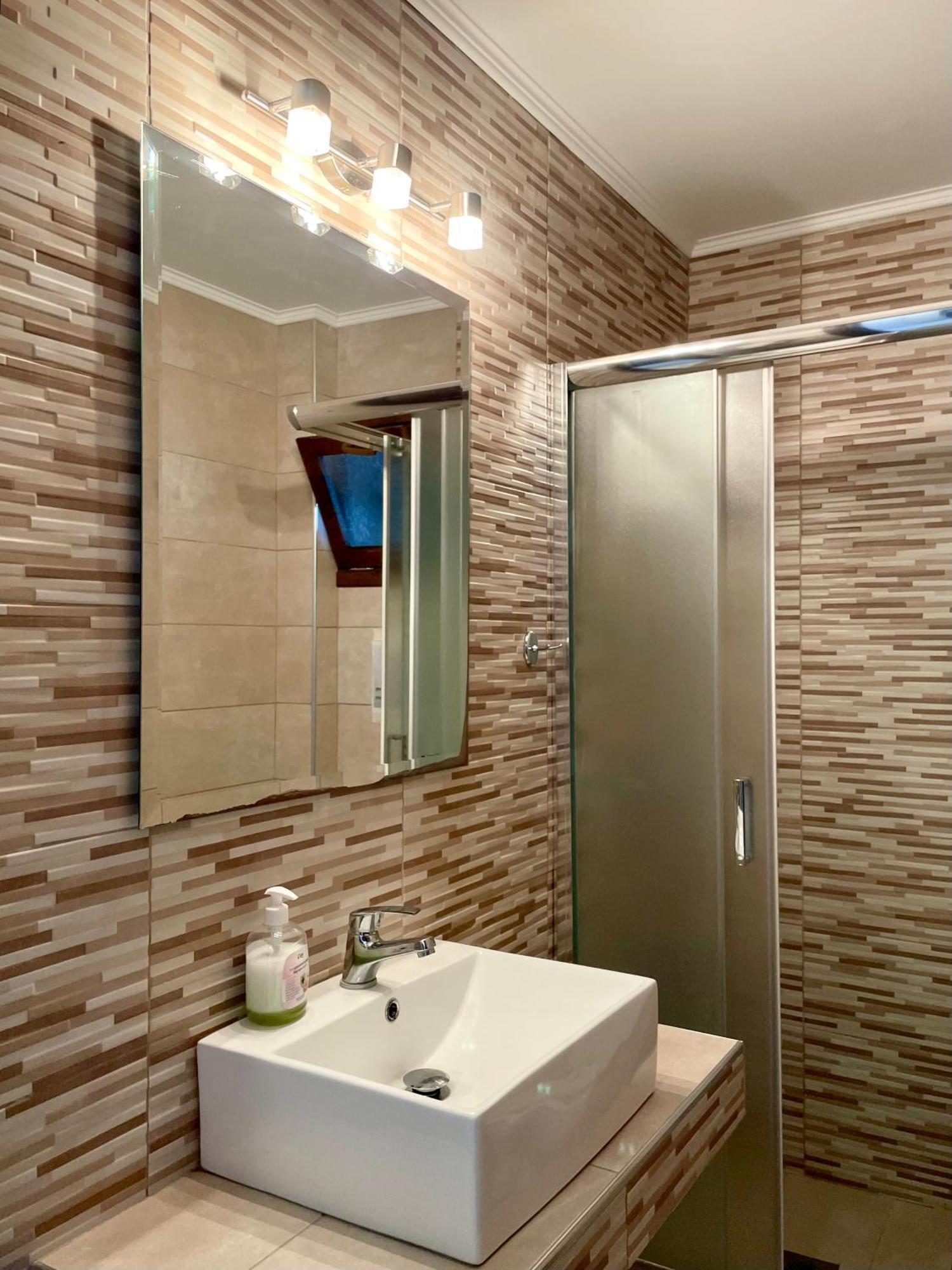 Anna Dani Apartments Вурвуру Екстер'єр фото