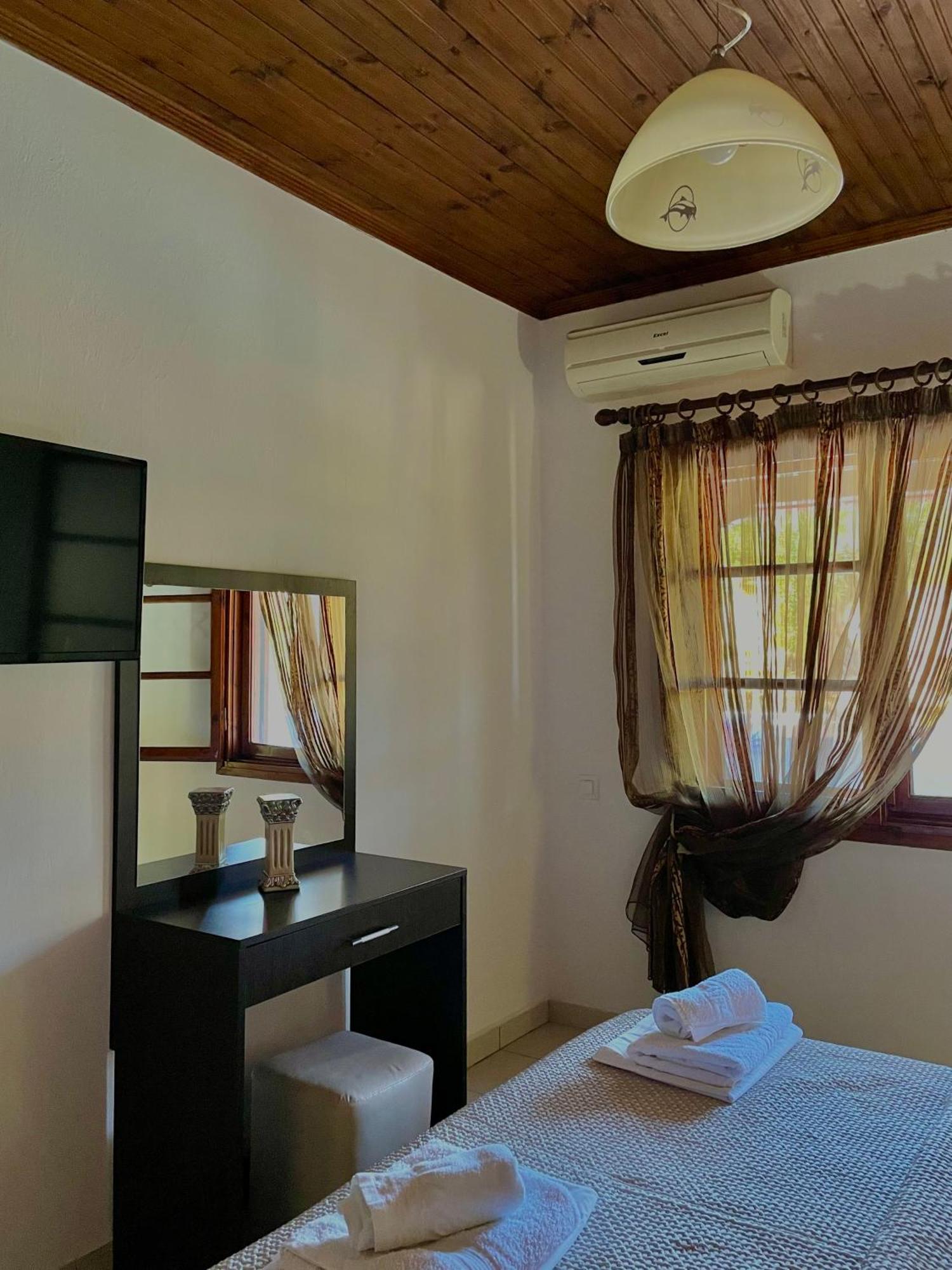 Anna Dani Apartments Вурвуру Екстер'єр фото
