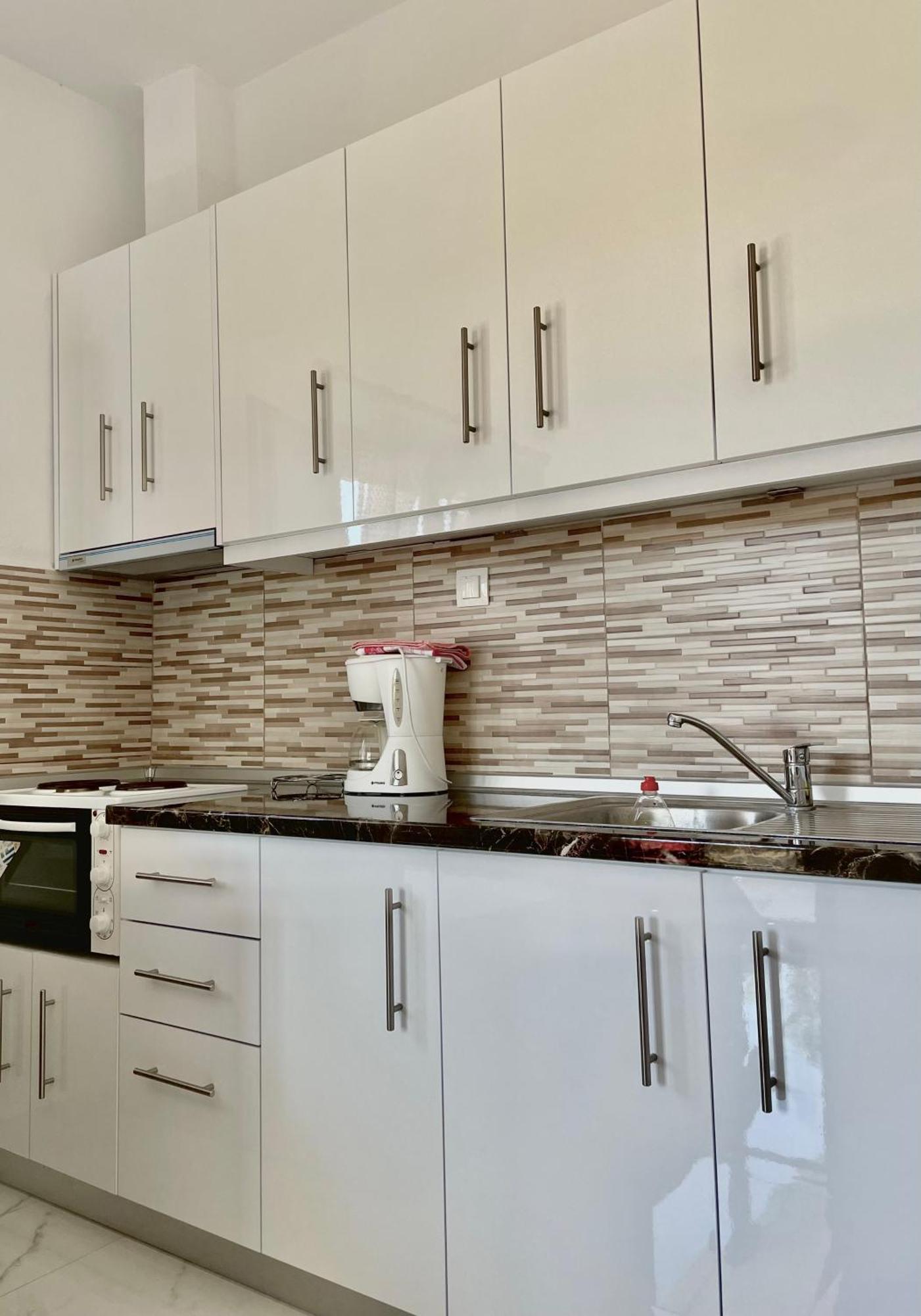 Anna Dani Apartments Вурвуру Екстер'єр фото