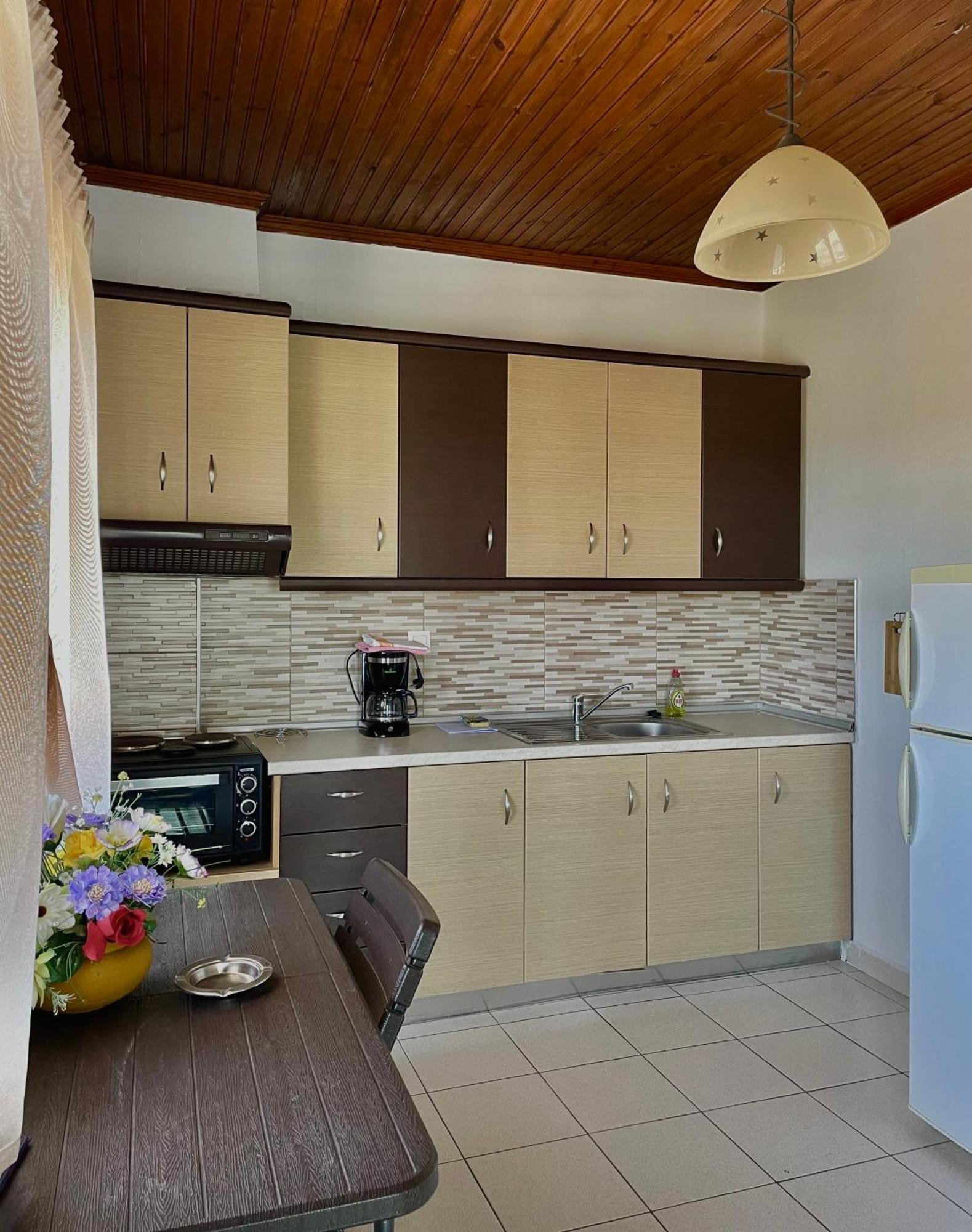 Anna Dani Apartments Вурвуру Екстер'єр фото