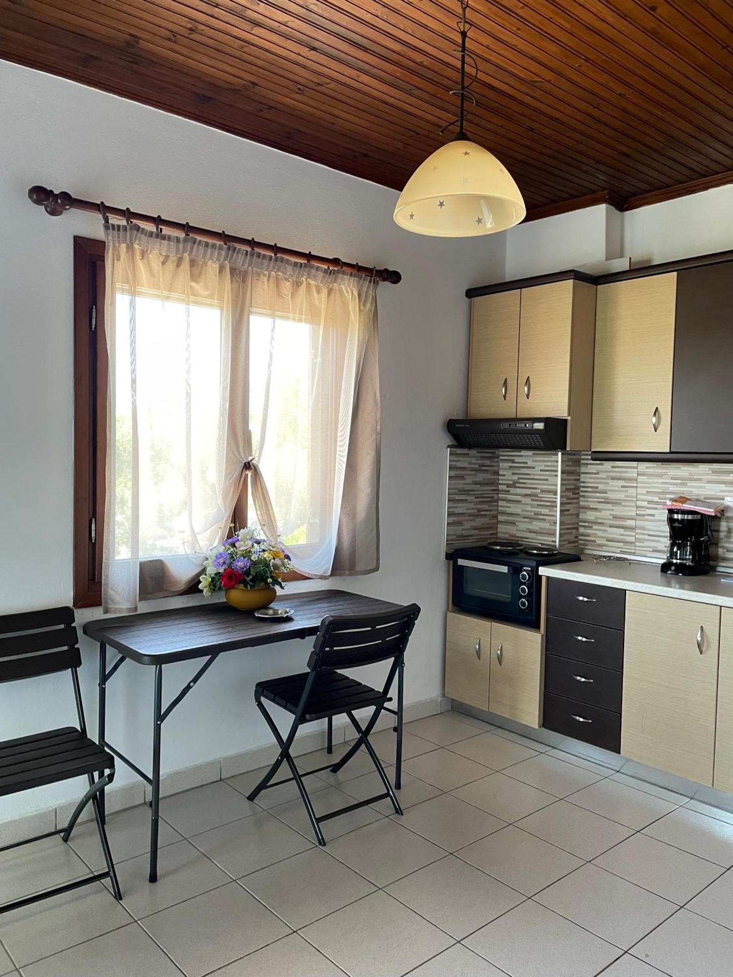 Anna Dani Apartments Вурвуру Екстер'єр фото