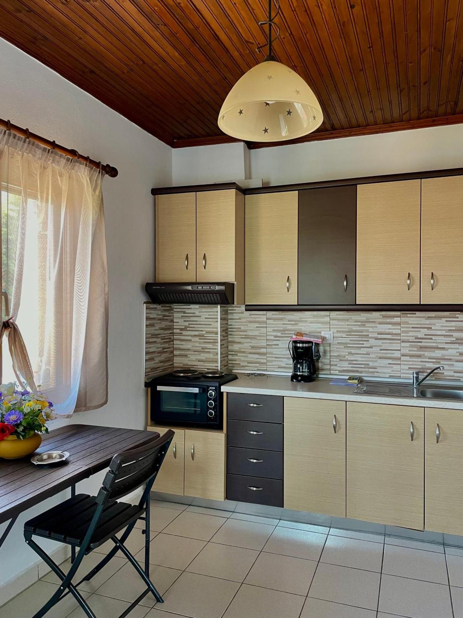 Anna Dani Apartments Вурвуру Екстер'єр фото