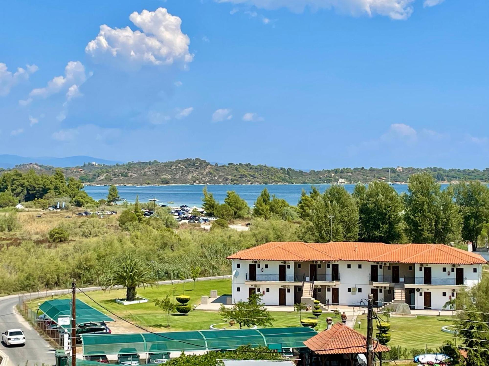 Anna Dani Apartments Вурвуру Екстер'єр фото