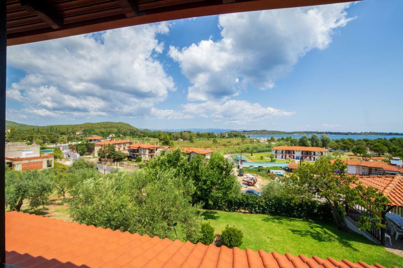 Anna Dani Apartments Вурвуру Екстер'єр фото