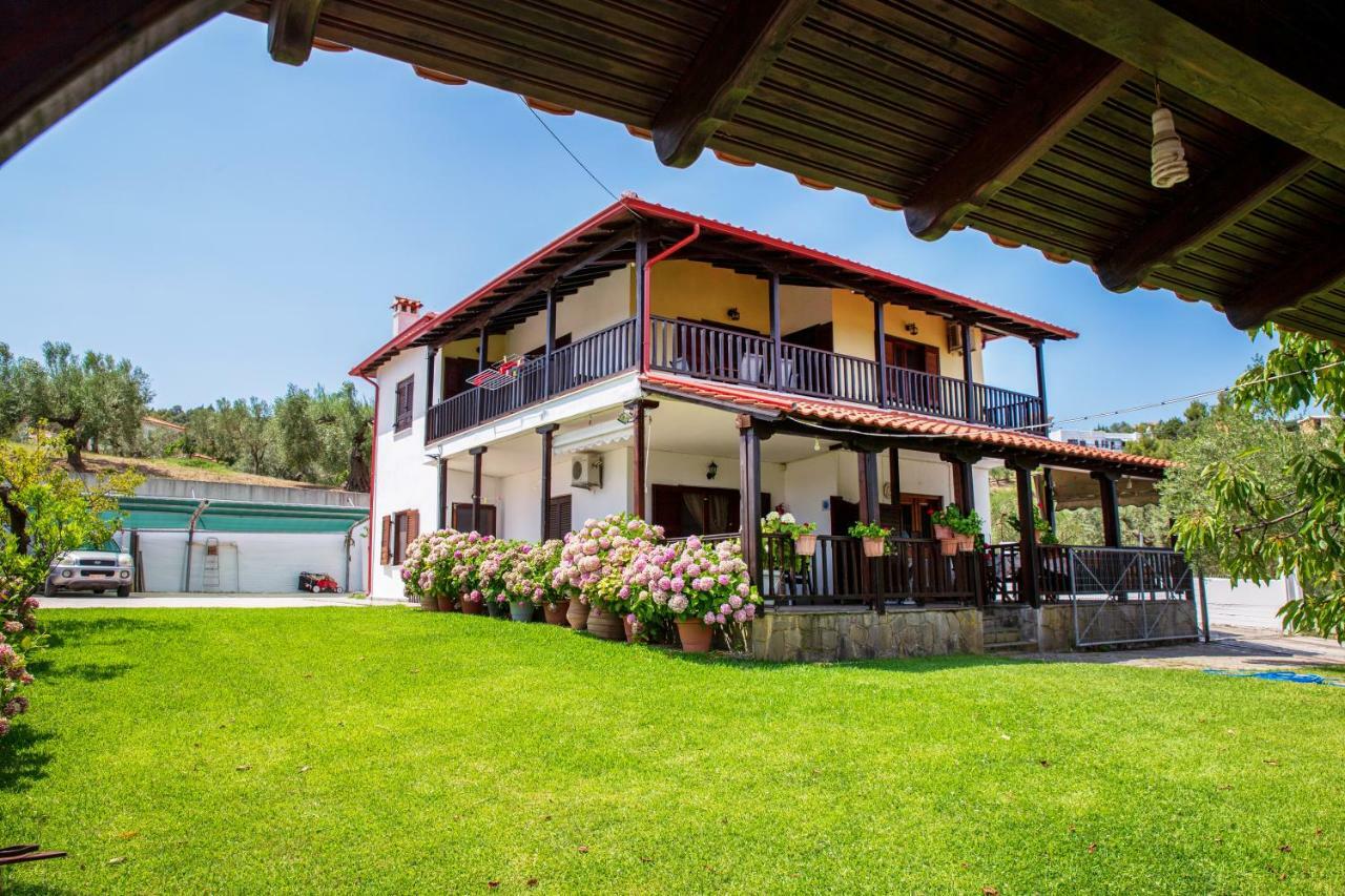 Anna Dani Apartments Вурвуру Екстер'єр фото