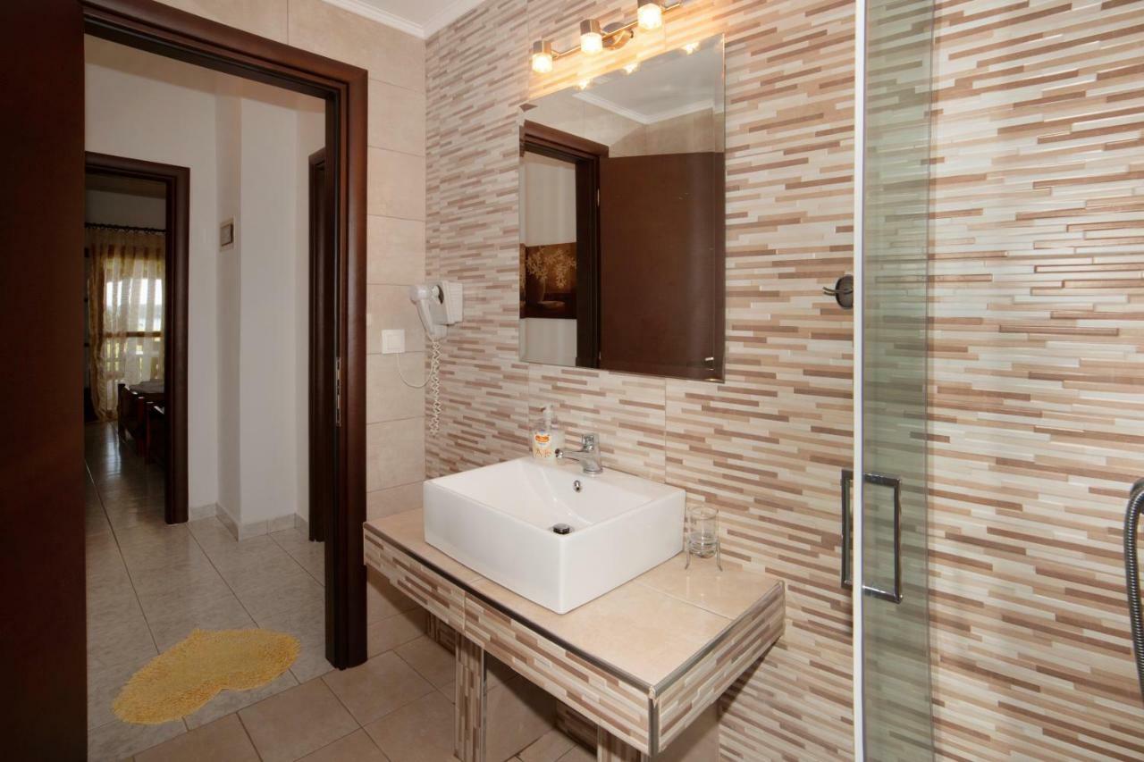 Anna Dani Apartments Вурвуру Екстер'єр фото